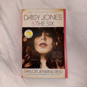 BRAND NEW Daisy Jones & The Six Novel By Taylor Jenkins Reid